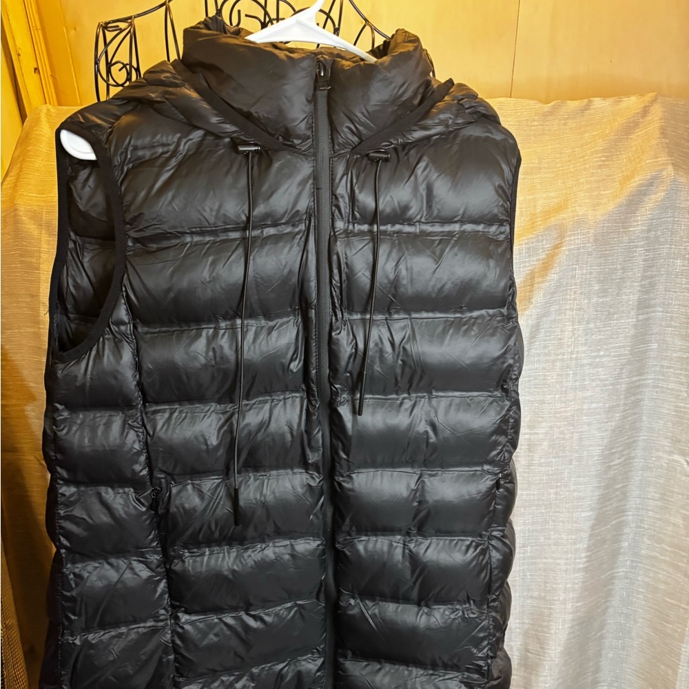 Zara Men's Quilted Black Vest